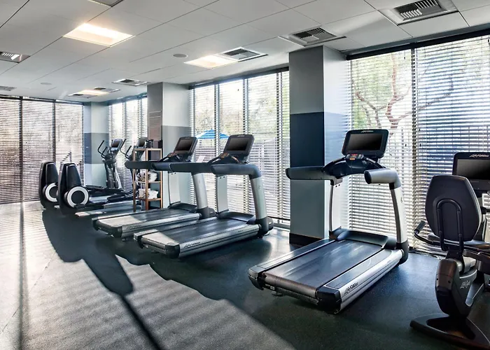 Four Points By Sheraton At Phoenix Gateway Airport Hotel 3*