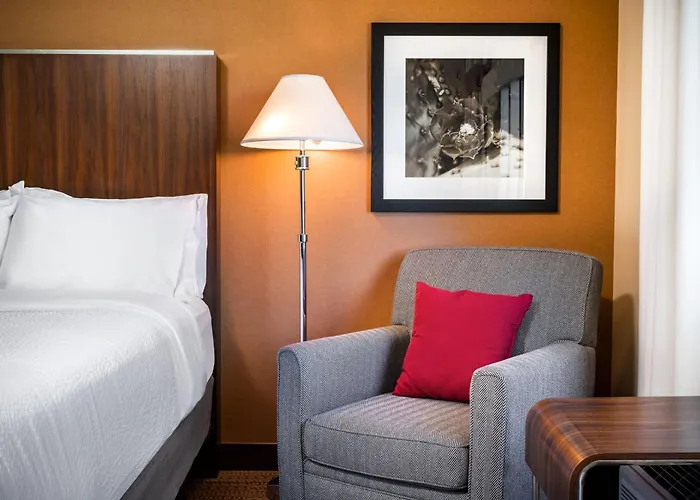 Four Points By Sheraton At Phoenix Gateway Airport