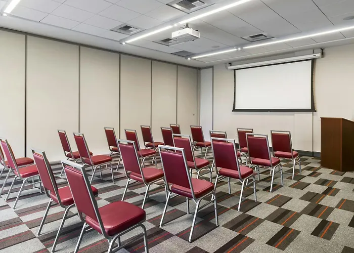 Four Points By Sheraton At Phoenix Gateway Airport Hotel