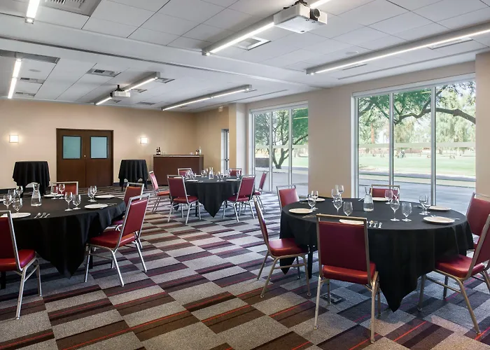 Hotel Four Points By Sheraton At Phoenix Gateway Airport