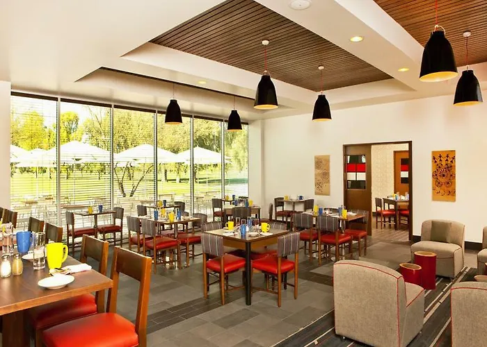 Hotel Four Points By Sheraton At Phoenix Gateway Airport 3*